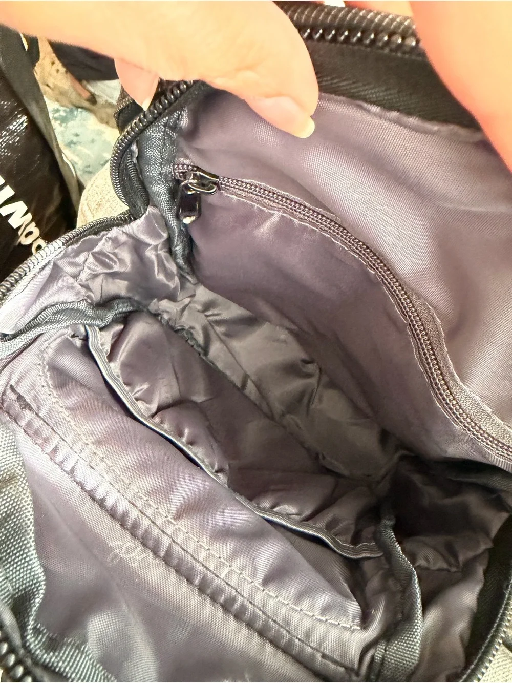 Nicgid Performance Men’s (Unisex) Black Sling Shoulder Bag many pockets GUC